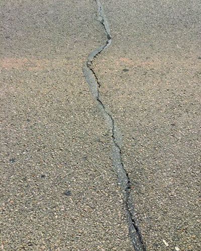Cracking on SR 82 in GA